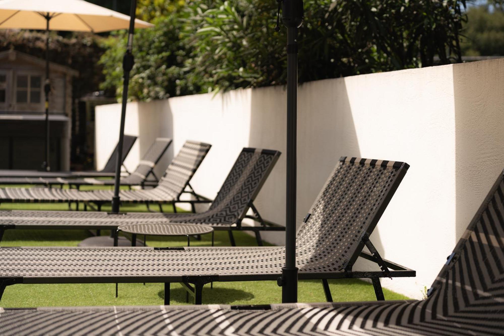 Ty Mad Hotel Ґруа Екстер'єр фото